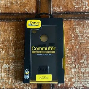 iPhone XS Max Otter box case